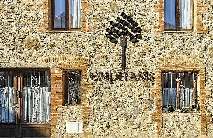 Emphasis Casserres